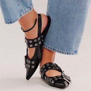 Jeffrey Campbell Lilly Buckle Slingback Flats Sandals Sz 6 Black Silver NEW NIB